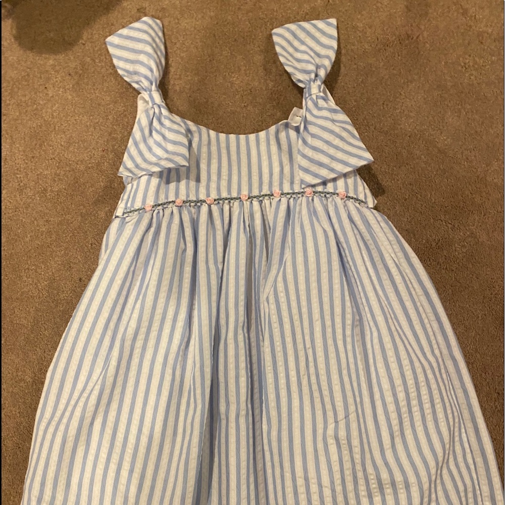Girls seersucker dress size 6
